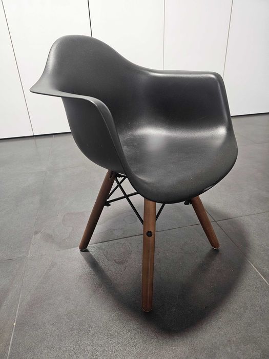 Cadeiras modernas criança