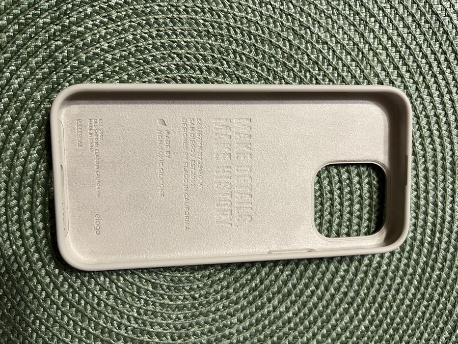 Orginalne etui na iPhone 15 pro max
