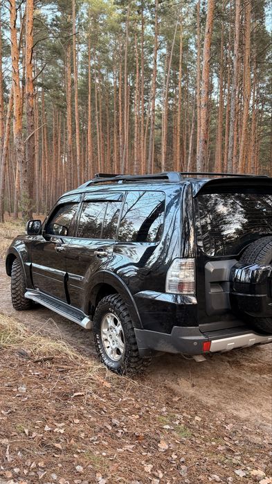 Mitsubishi Pajero Wagon 4