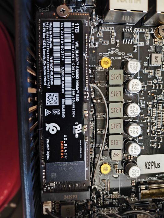 Mini PC GMKTEC NucBox K8 Plus - Ryzen 7 8845HS, 32GB DDR5, 1TB SSD