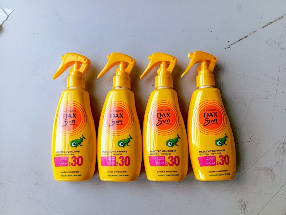 Dax Sun Mleczko do opalania SPF 30 dla dzieci i niemowląt 200 ml 4 szt