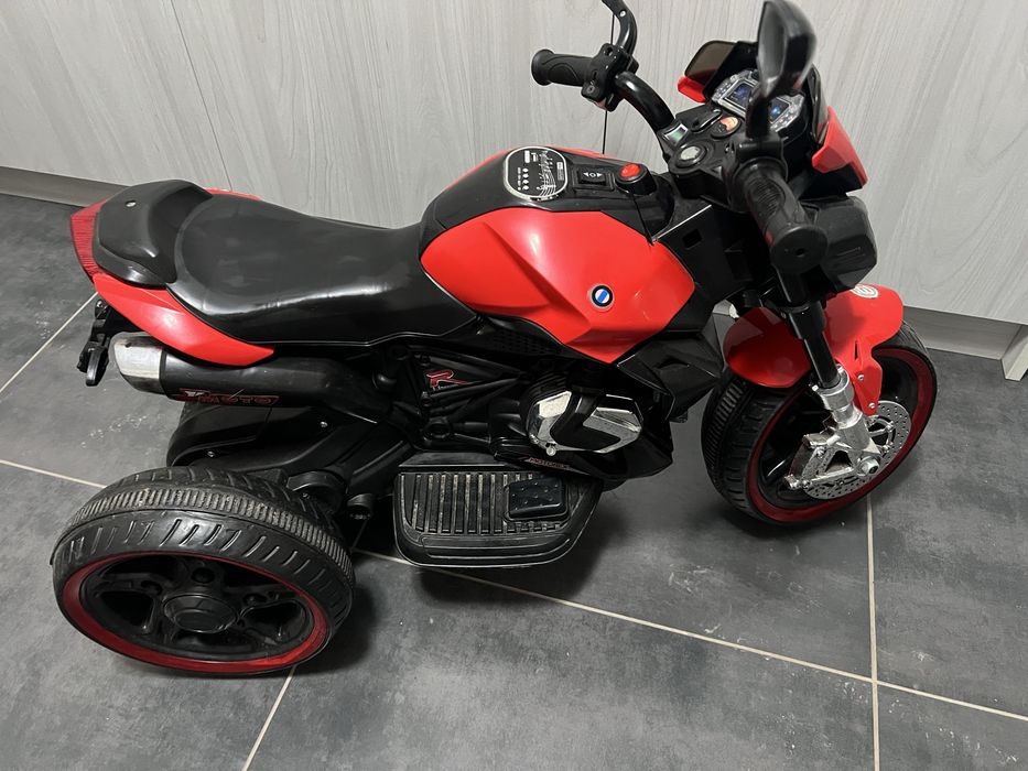 детский элеткро мотоцыкл Bambi Racer