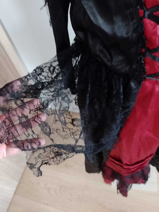 Strój karnawałowy WRÓŻKA CZAROWNICA WAMPIRZYCA WIEDŹMA  134/140 (15)