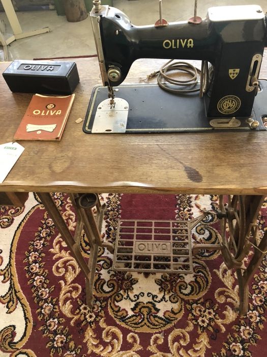 Maquina costura antiga