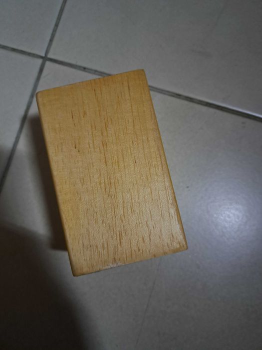 Copo para escovas de dentes em bom estado