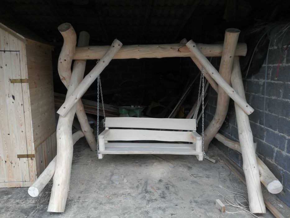 Huśtawka z bali okraglych