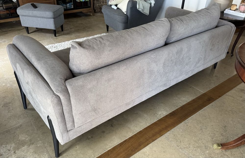 Sofa de 3 lugares de tecido cinza como novo