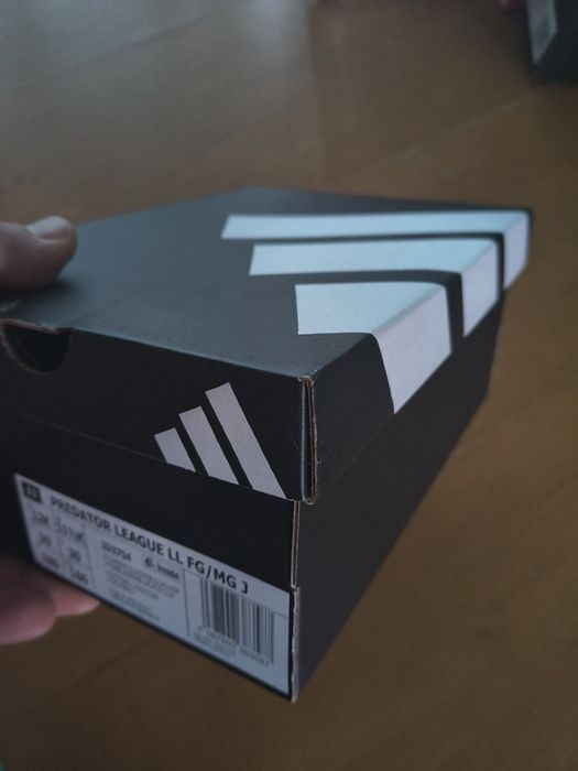 Chuteiras Adidas Predator Acuracy III Criança (EU 30) usadas 2 vezes