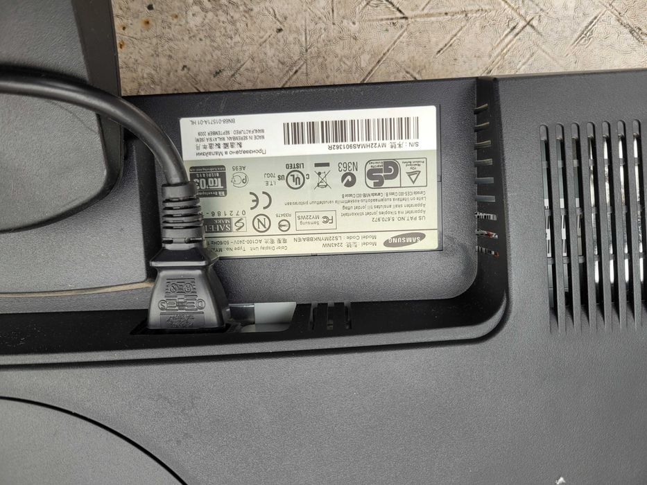 Монитор Samsung 2243NW 22"