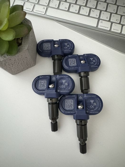 ОРИГІНАЛ Датчик тиску шин Tesla BLE Model 3/S/X/Y - 1490701-01-C