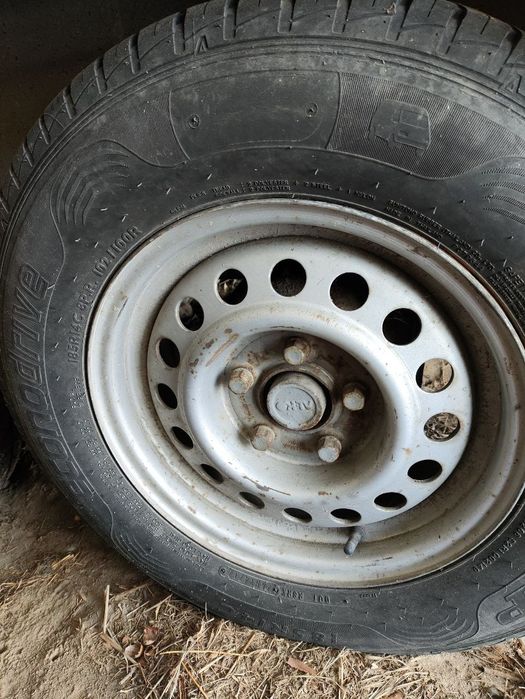 Бортовий причіп NEWIADOW