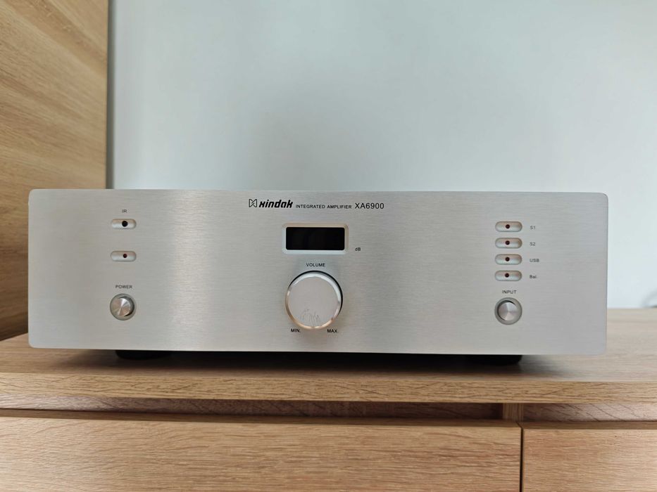 Xindak XA6900 – wysokiej klasy wzmacniacz stereo (hybrydowy)