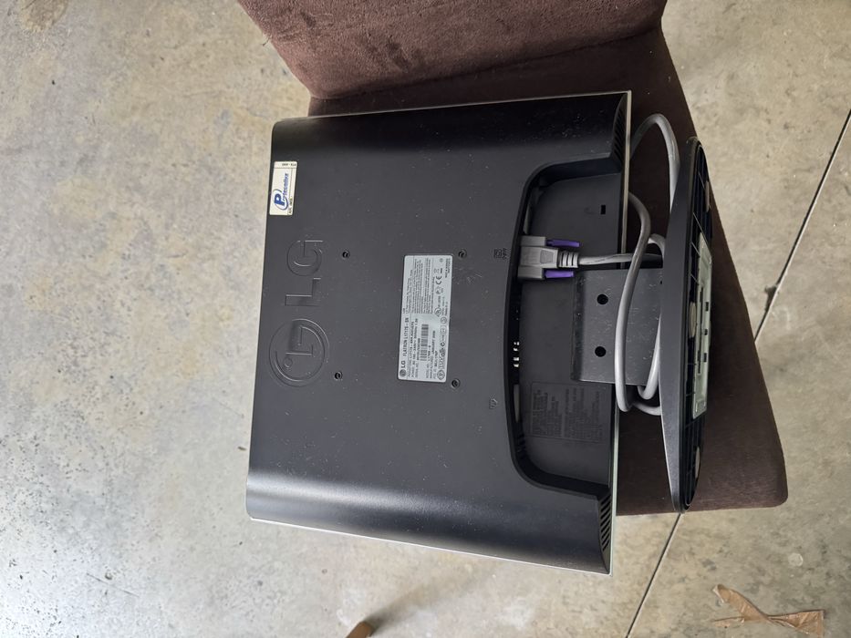 Monitor LG em bom estado