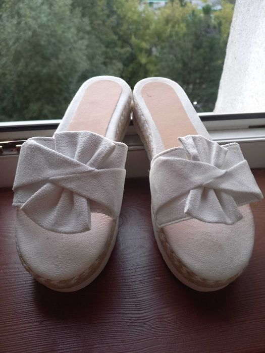 Klapki  41  nowe