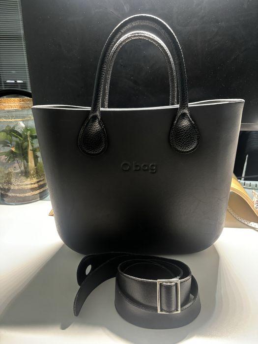 Torebka o bag w kolorze nero czarnym obag