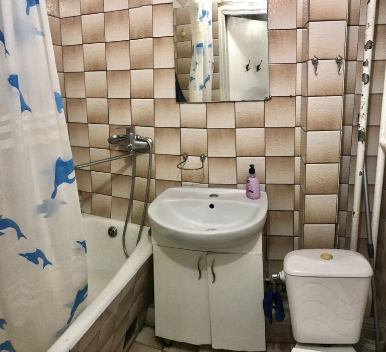 Сдам  на місяць свою однокімнатну без комісіі