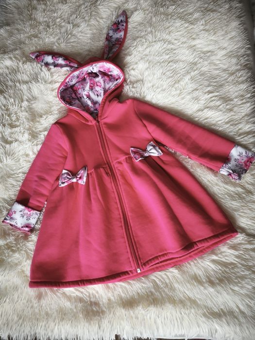 Uroczy płaszczyk dla dziewczynki