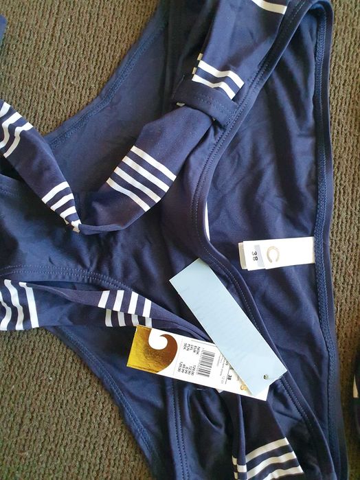 Nowe bikini w paski/ strój kąpielowy