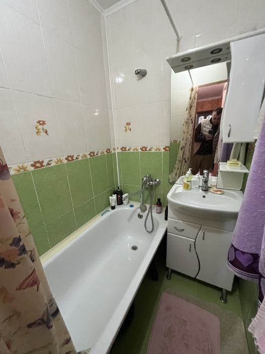 Здам двокімнатну квартиру/без тварин/площа Перемоги