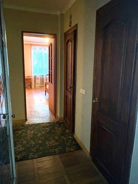 Продаж 4 кім. квартири у спокійному р-ні, вул. Раковського