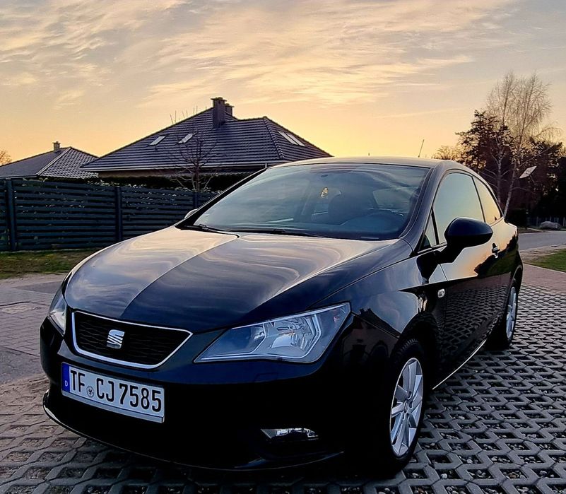 Seat Ibiza Climatronic grzane fotele czujnik parkowania usb aux alufelgi