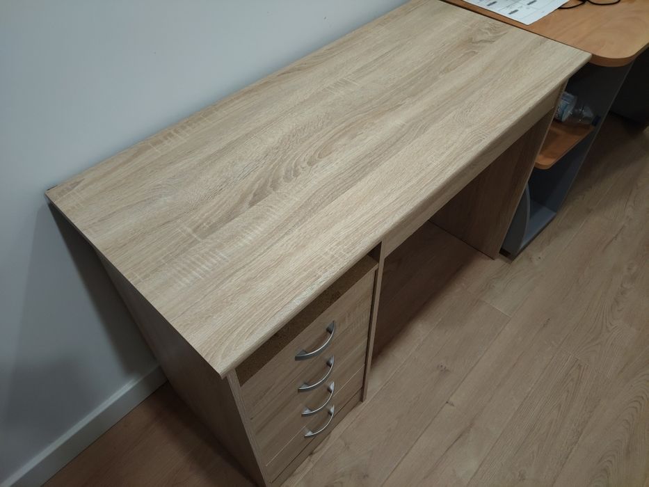 Secretaria com Gavetas