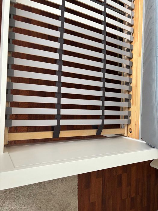Cama IKEA HEMNES 90×200 com colchão VESTERÖY e estrado LÖNSET