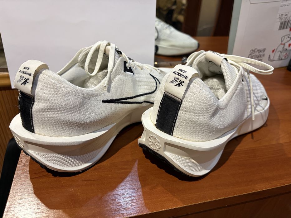 Чоловічі кросівки для бігу Nike interact run SE