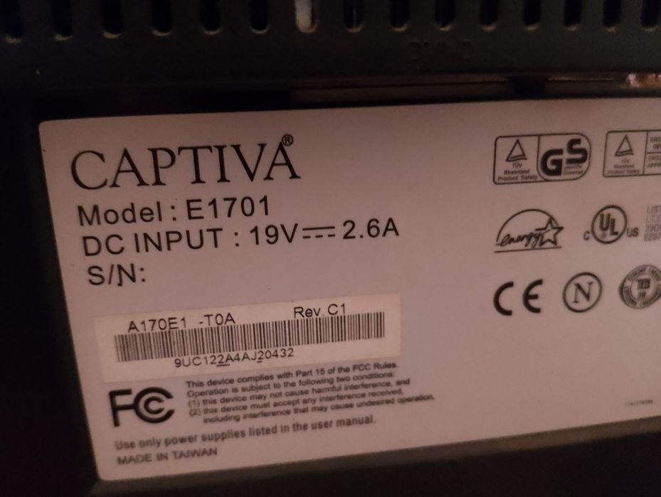 Монітор 17 дюймів, з блоком живлення на 19в.