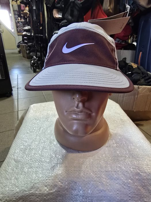 Кепка Nike Dri-FIT Fly Unstructuколір червоний Swoosh Cap колір сірий