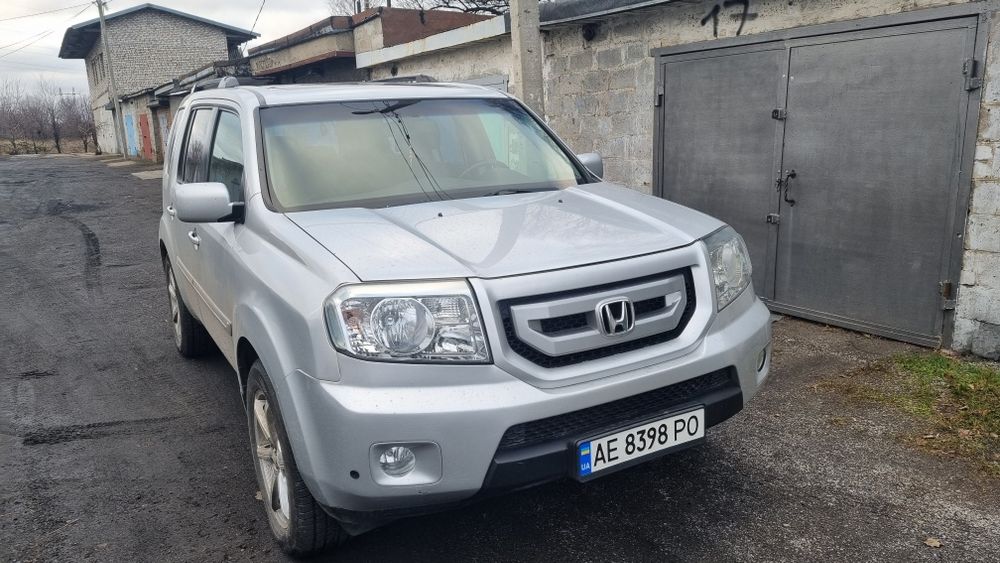 Продаётся классный личный  аппарат хонда пилот2  2008года,