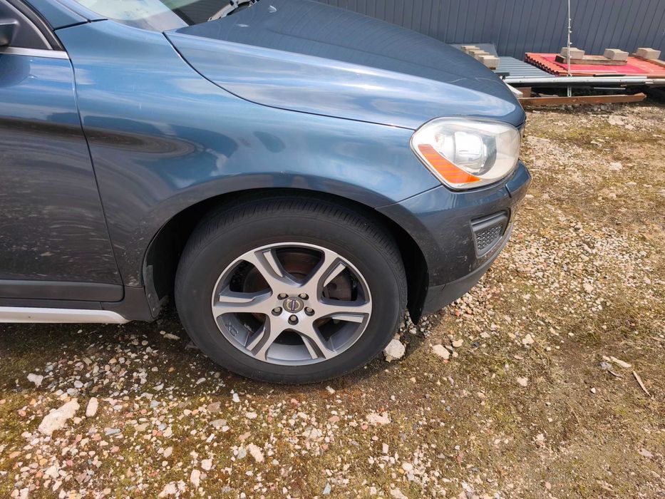 VOLVO XC60 11” kompletny PRZÓD zderzak maska błotnik pas chłodnice 466