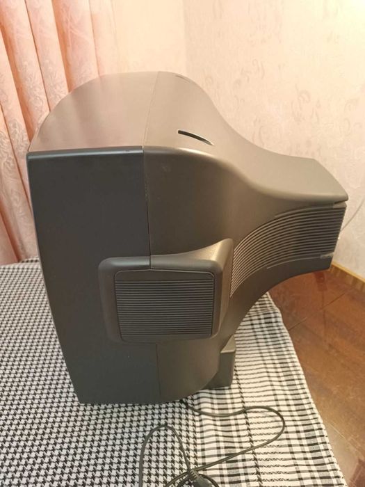 Телевизор цветной SHARP