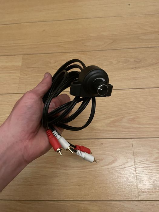 Bass knob / volume dimmer (RCA - RCA)