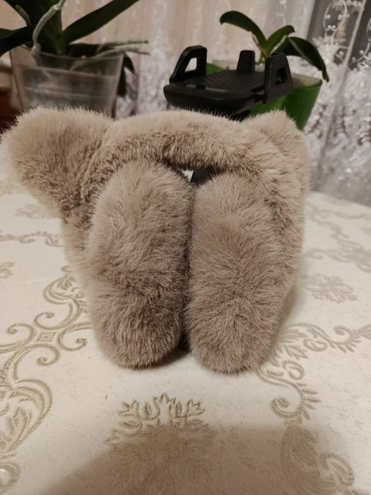 Навушники теплі.