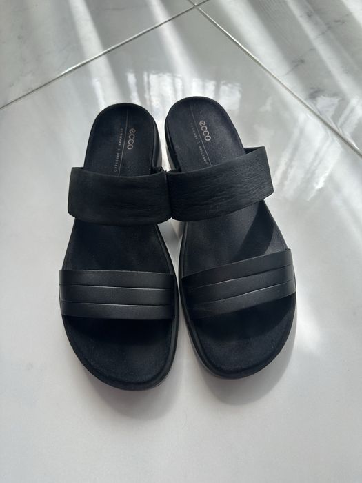 Шльопанці ecco шкіряні  ECCO FLOWT W