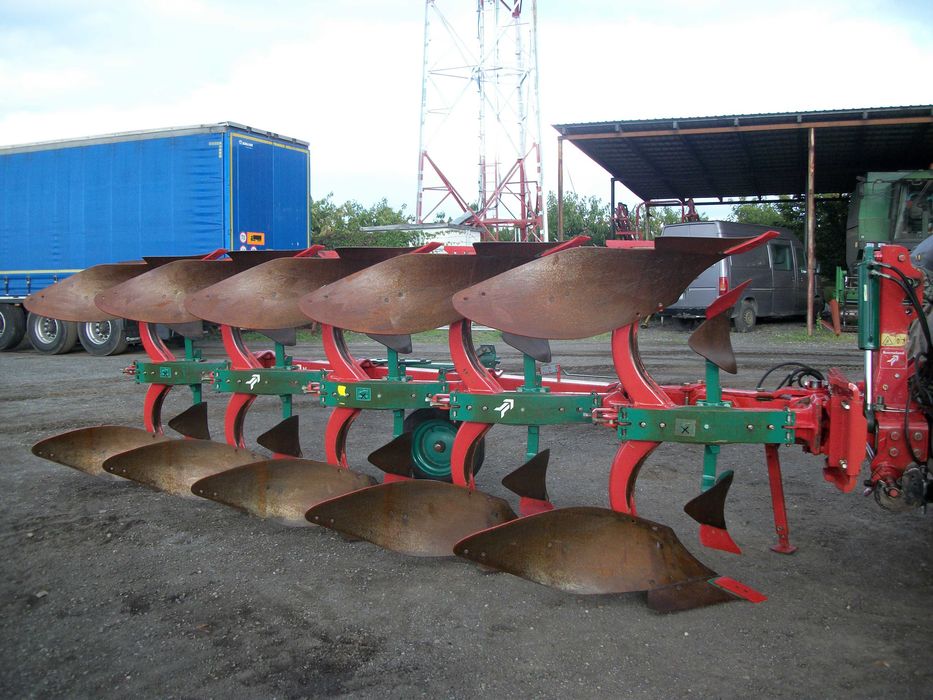 Pług obrotowy 5-skibowy KVERNELAND ES95 200