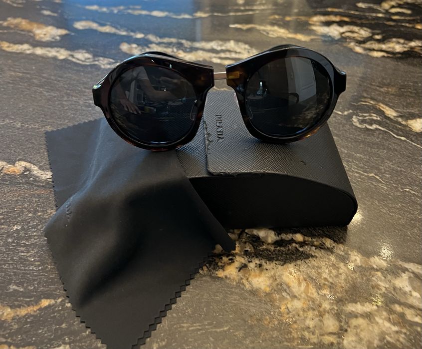 PRADA piękne okulary przeciwsłoneczne