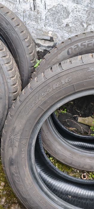 Зимові шини TOYO TIRES 205/55 R16