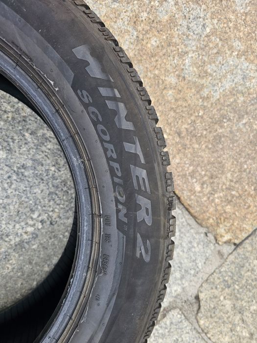Pirelli Winter 2 Scorpion 255/55/18 109V