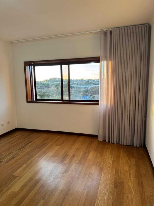 Apartamento T2 Renovado | 92 m² | Garagem 12 m² | Fânzeres, Gondomar