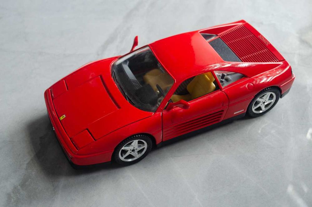 Модель 1:18 Ferrari 348 Tb 1989 by Mira Зроблено в Іспанії