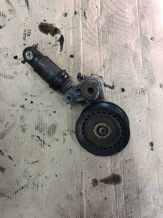 Натяжитель ремня генератора в сборе ЛТ 35 Б/У