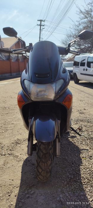 Продам Сузуки Авенис 150