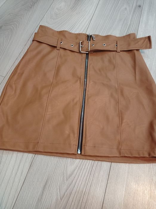 Krótka spódnica z ekoskorki
