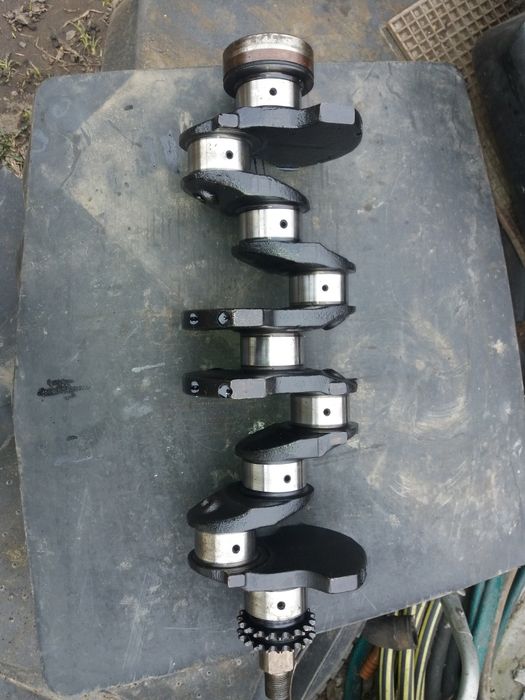 Коленвал Ваз 2103.