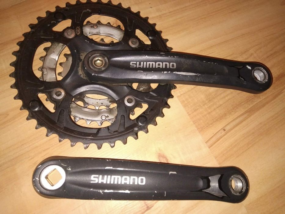 Mechanizm korbowy Shimano FC-M440.