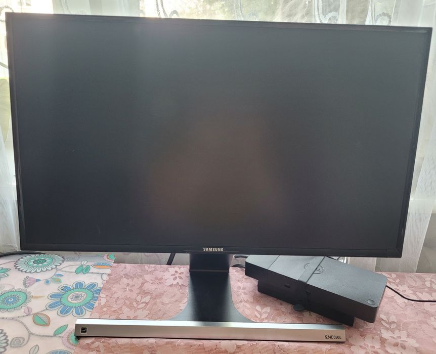 Monitor Samsung 24 całe S24D590L uszkodzony