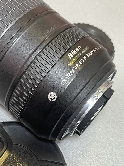 Nikon AF-S 18-200mm VR чудовий стан