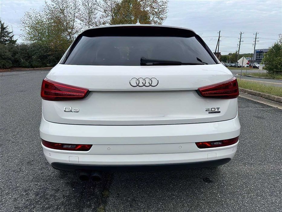 Audi Q3      2018